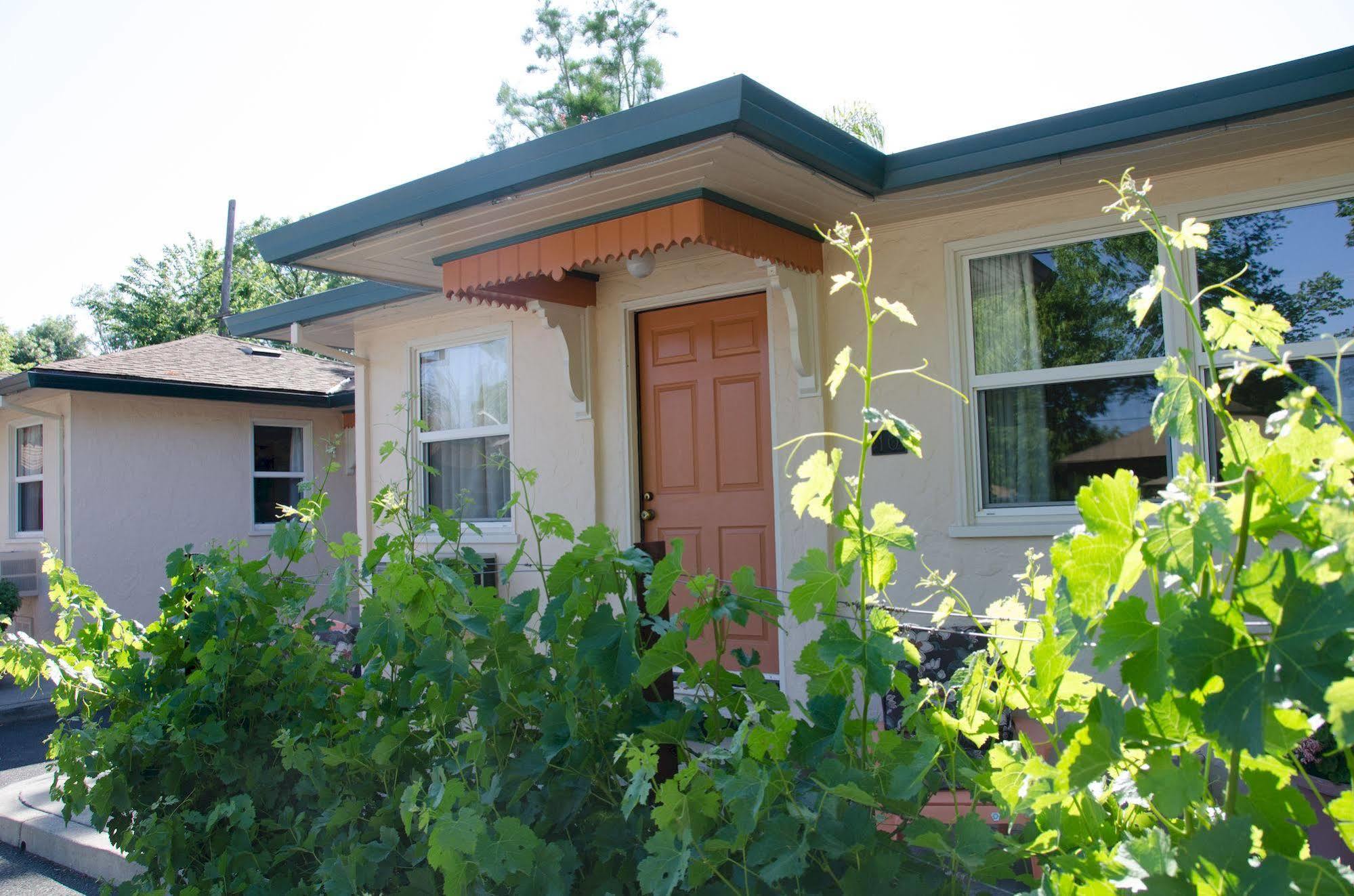 Carlin'S Cottage Court Calistoga Exterior photo
